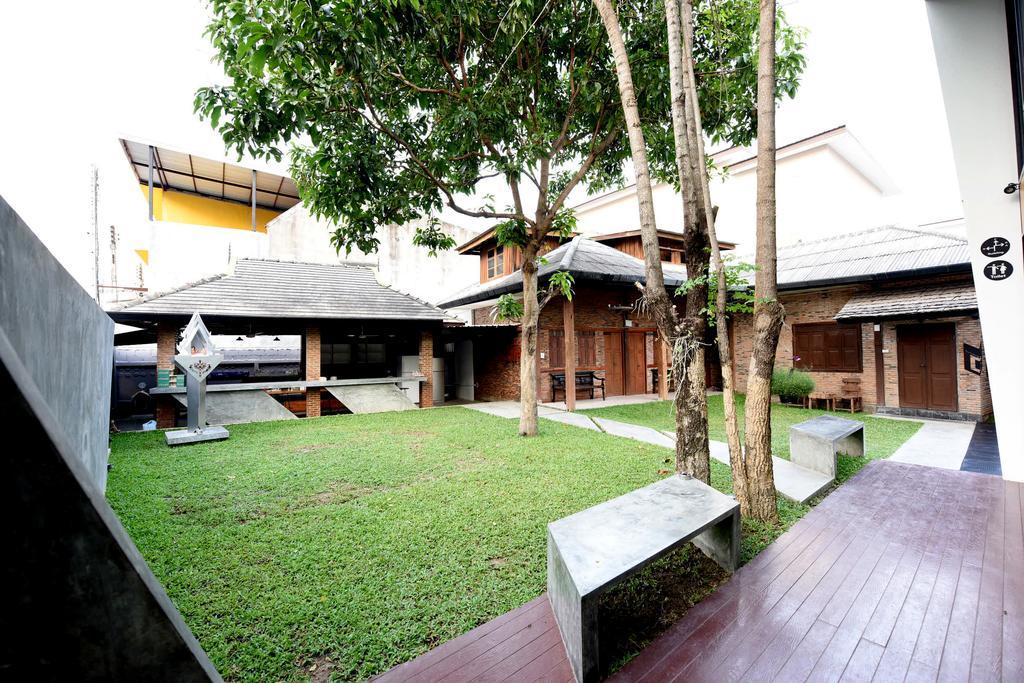 Chiang Mai Udee Hotel Exterior foto