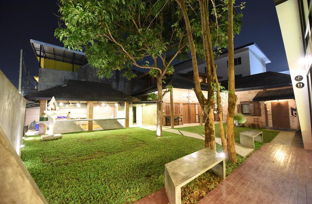 Chiang Mai Udee Hotel Exterior foto