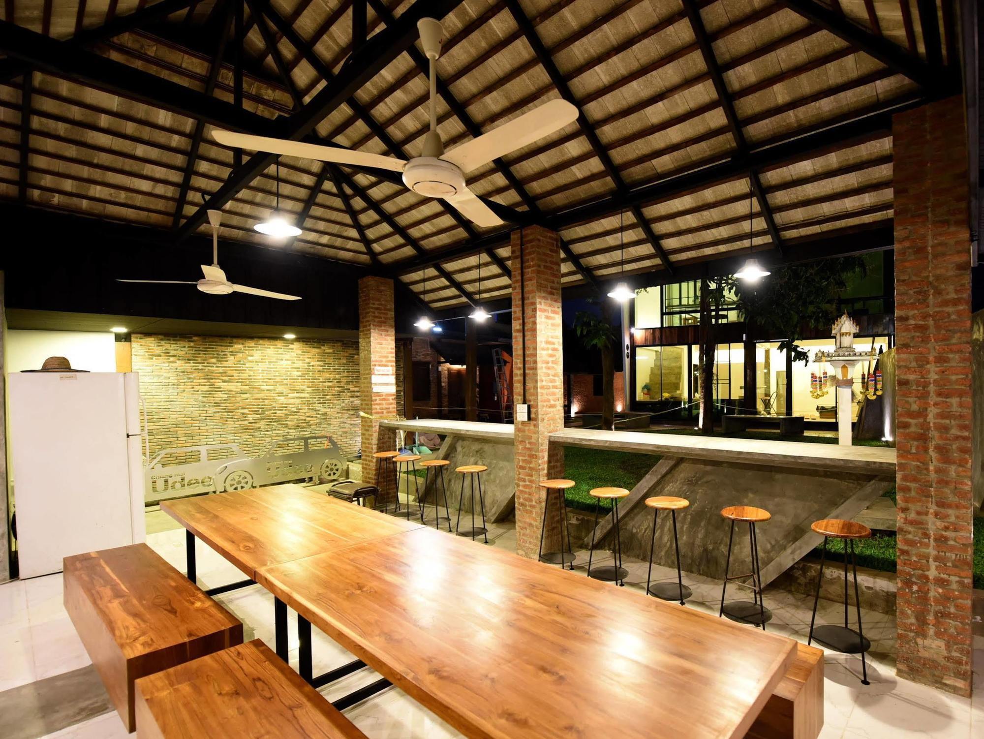 Chiang Mai Udee Hotel Exterior foto